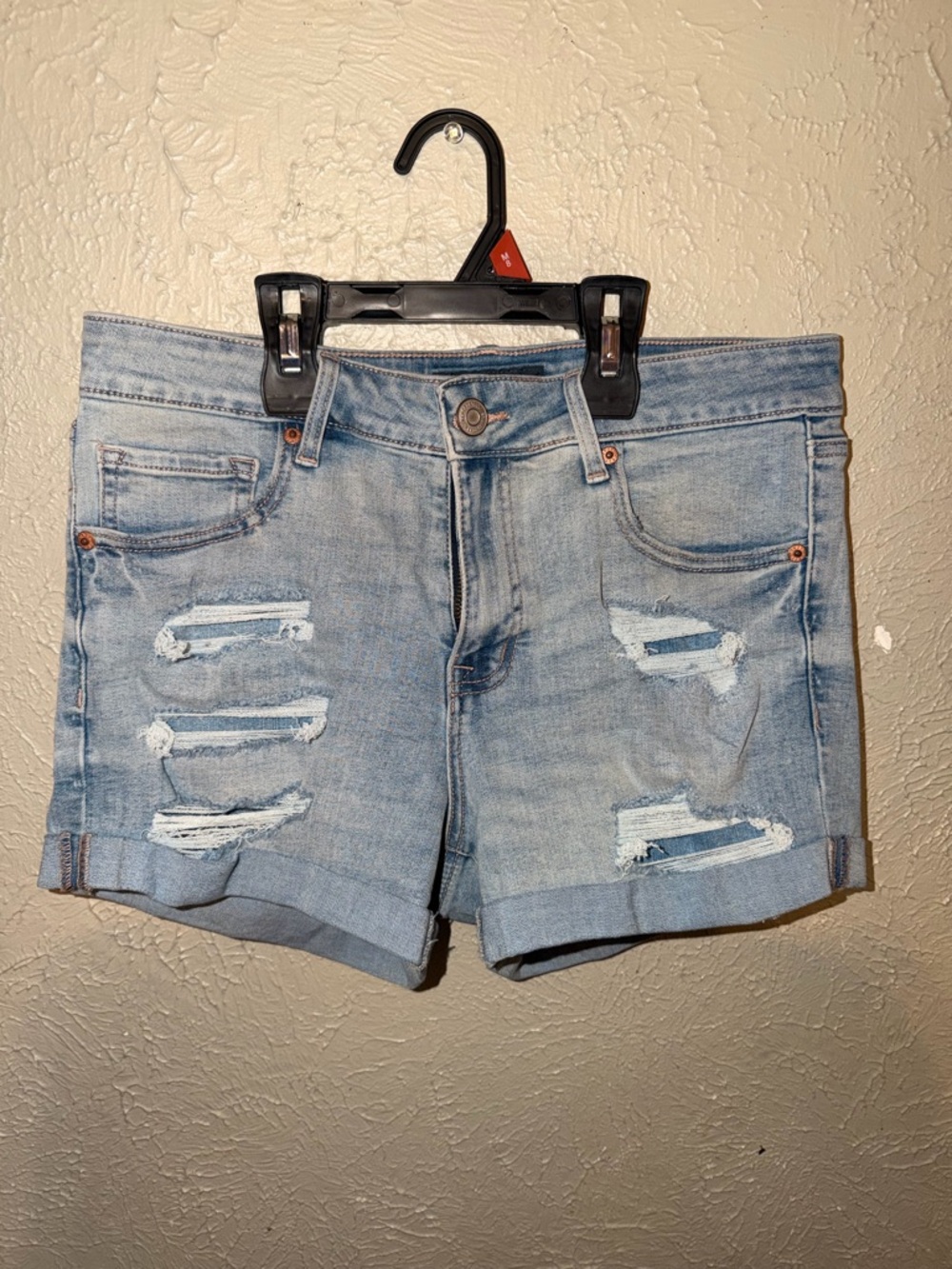 Aeropostale size 8 Distressed jeans shorts
